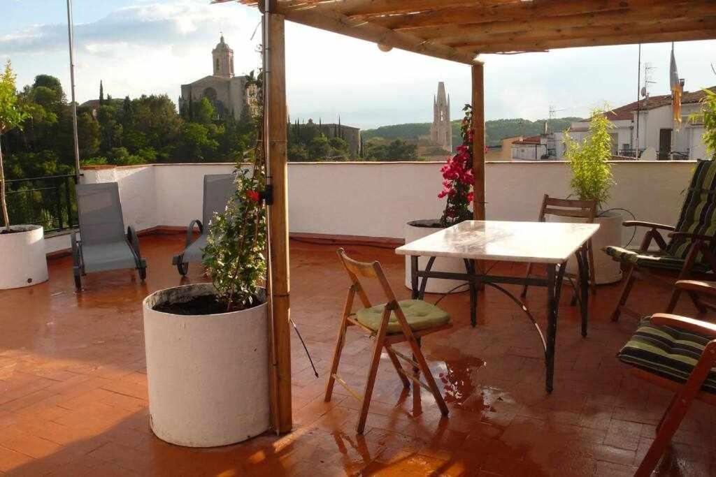 Apartamento Con Increibles Vistas Y Terraza ชีโรนา ภายนอก รูปภาพ
