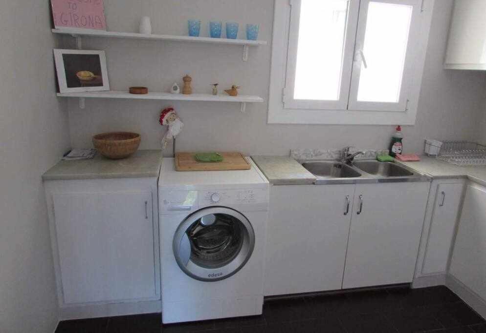 Apartamento Con Increibles Vistas Y Terraza ชีโรนา ภายนอก รูปภาพ